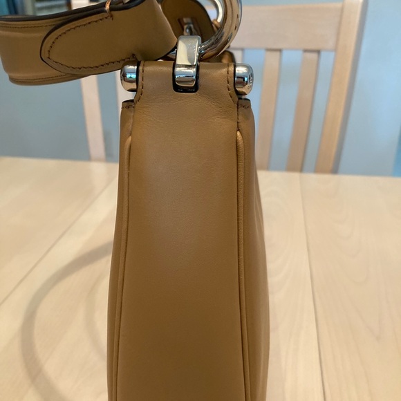 SOLD 🌺 Coach Nomad in Light Saddle - Picture 4 of 9